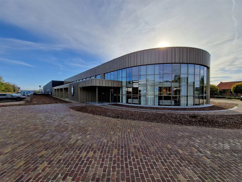 Handelszaak te huur in Westerlo 2260 5037.50€ slaapkamers 465.00m² - Zoekertje 370300