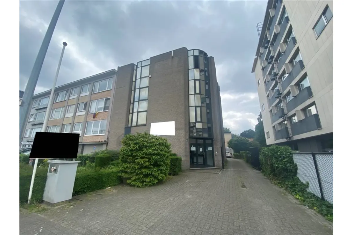 Handelszaak te  huur in Deurne 2100 1150.00€  slaapkamers 162.00m² - Zoekertje 370353