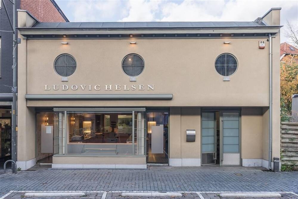 Handelszaak te koop in Mol 2400 455000.00€ 2 slaapkamers 396.00m² - Zoekertje 371483