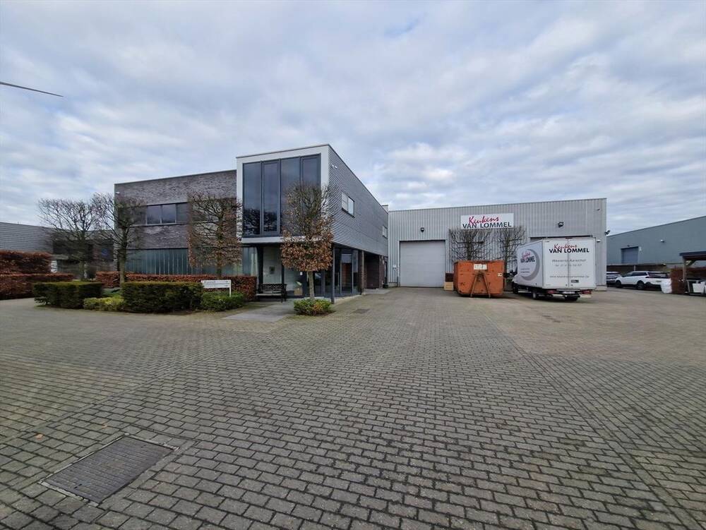 Handelszaak te koop in Olen 2250 0.00€ slaapkamers m² - Zoekertje 373267