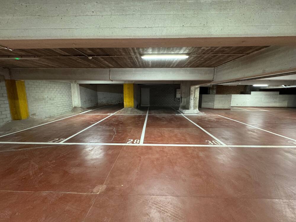 Parking & garage te huur in Antwerpen 2000 120.00€ slaapkamers m² - Zoekertje 376515
