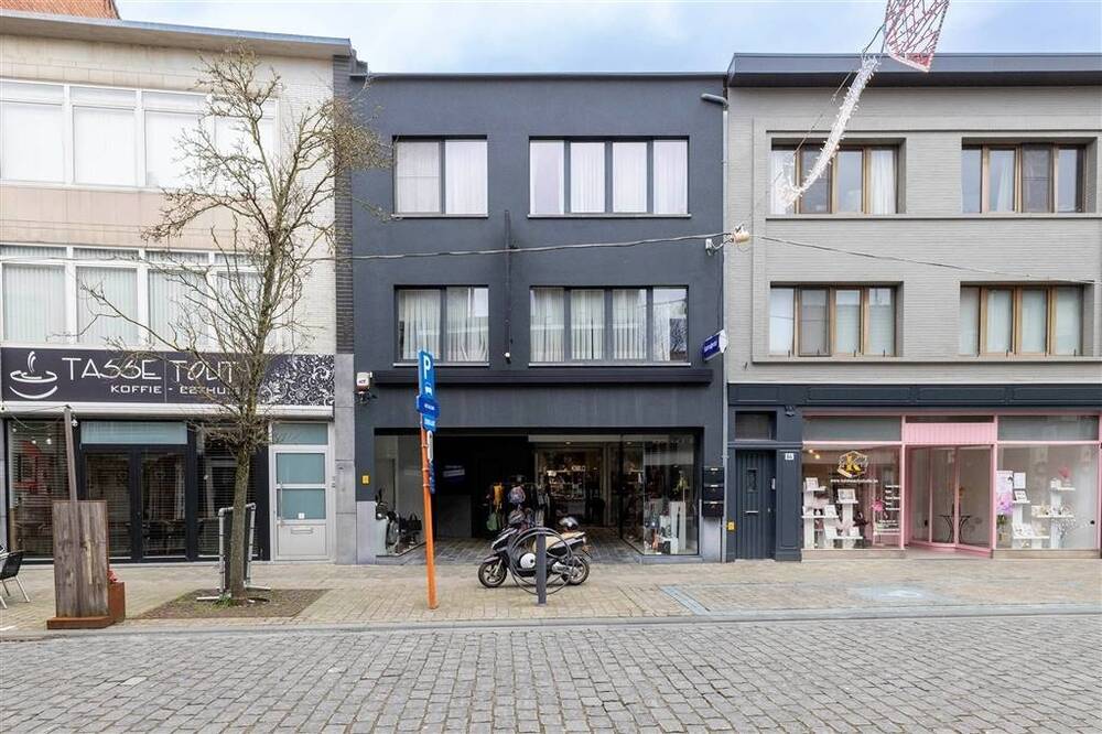Handelszaak te huur in Herentals 2200 2900.00€ slaapkamers 350.00m² - Zoekertje 379536