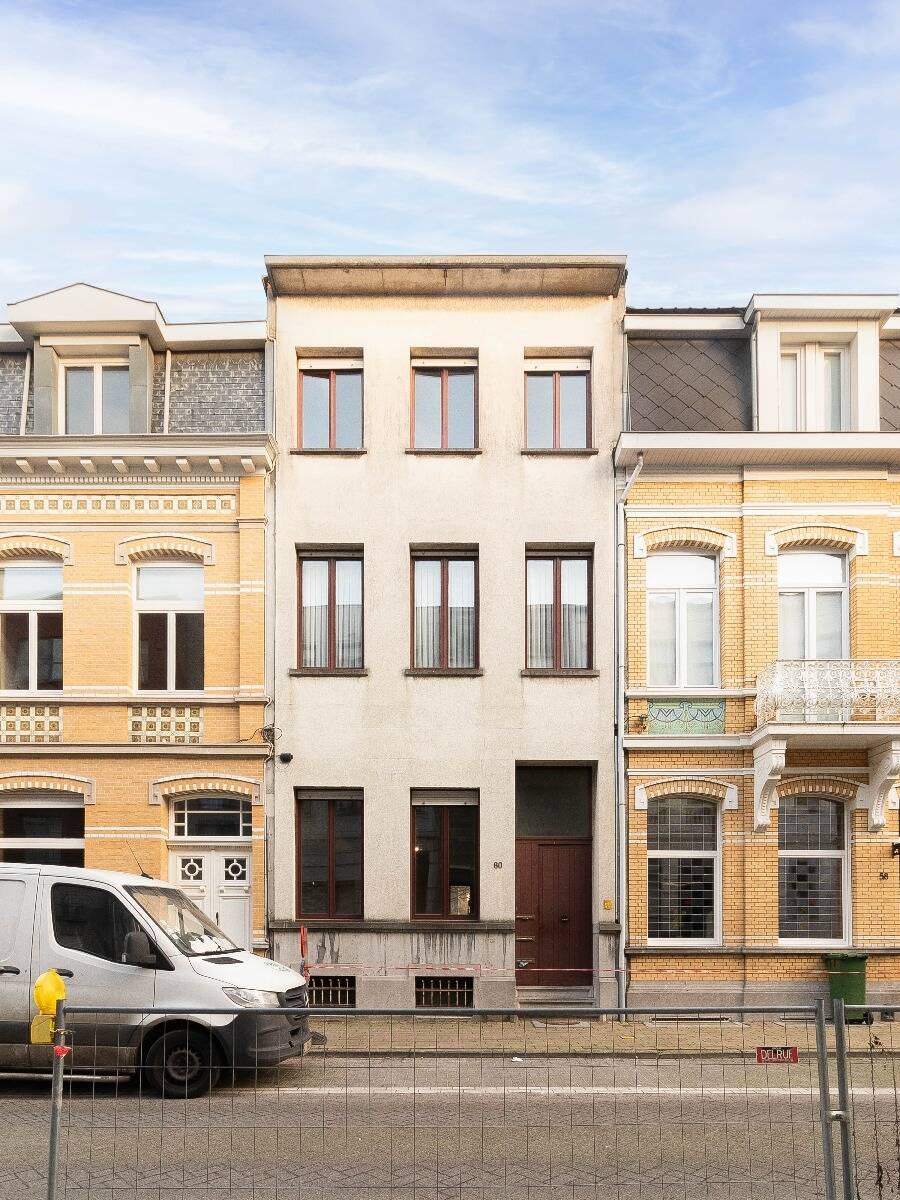 Huis te koop in Wilrijk 2610 469000.00€ 5 slaapkamers 249.00m² - Zoekertje 382416