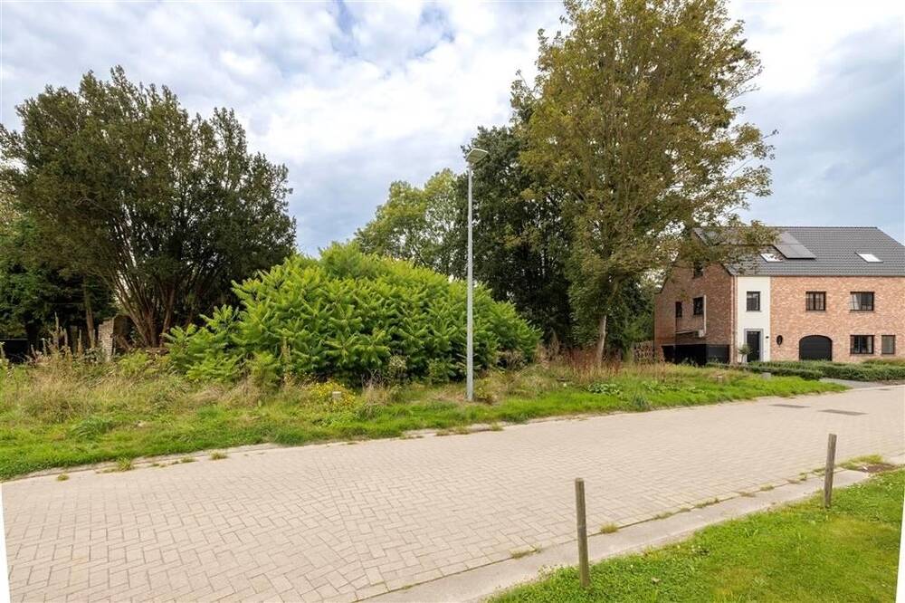 Grond te koop in Berlaar 2590 179000.00€ slaapkamers m² - Zoekertje 386208