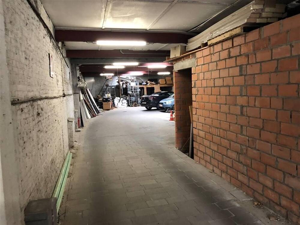 Handelszaak te koop in Deurne 2100 265000.00€ slaapkamers 268.00m² - Zoekertje 386494