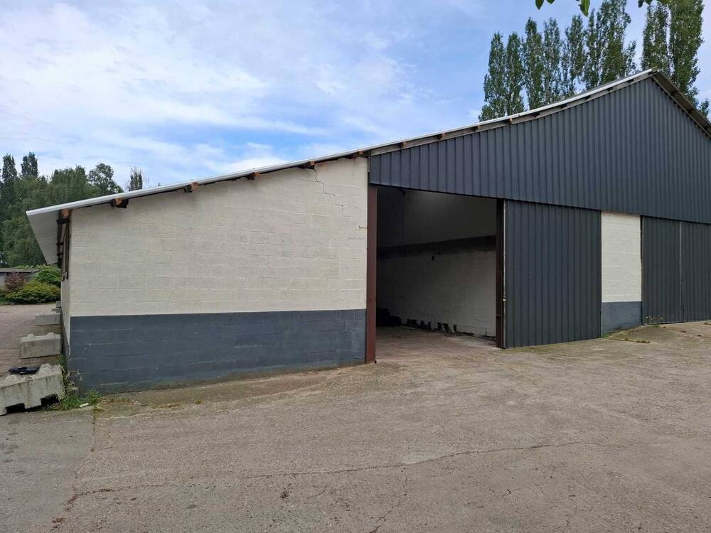 Handelszaak te  huur in Geel 2440 650.00€  slaapkamers 185.00m² - Zoekertje 387920