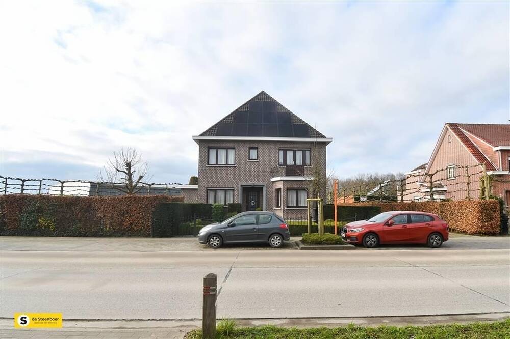 Huis te koop in Ranst 2520 610000.00€ 3 slaapkamers 229.00m² - Zoekertje 388503