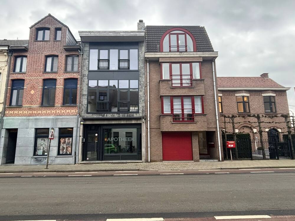 Handelszaak te huur in Lier 2500 1450.00€ slaapkamers 180.00m² - Zoekertje 389431