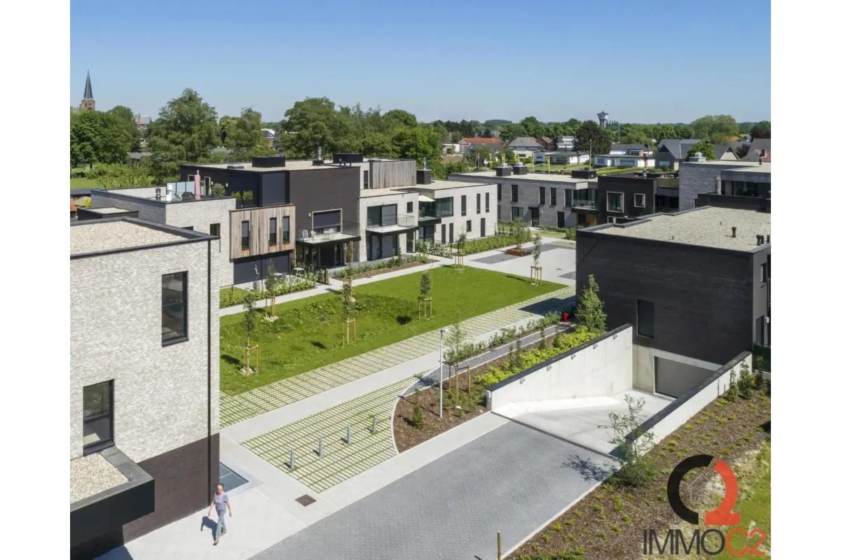 Parking & garage te  koop in Varendonk 2431 18500.00€  slaapkamers m² - Zoekertje 389640