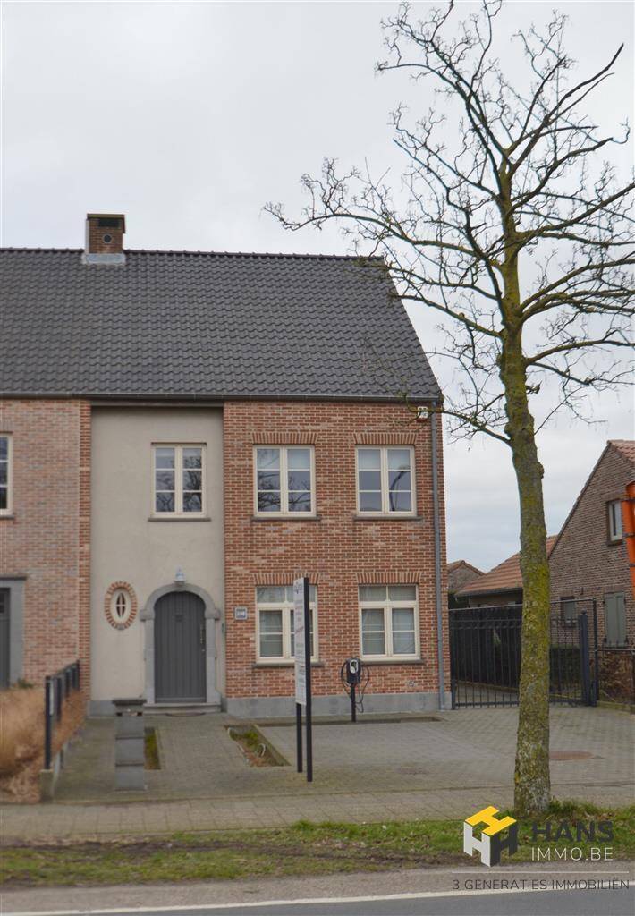 Huis te in Hoevenen 2940 2250.00€ 3 slaapkamers 200.00m² - Zoekertje 479096