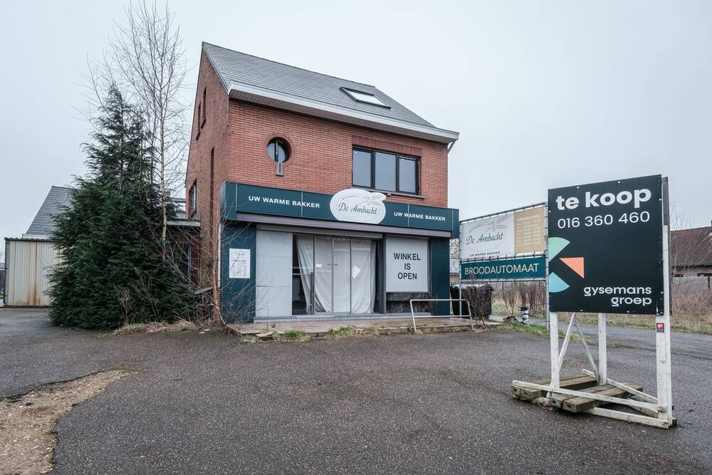 Huis te  koop in Veerle 2431 320000.00€ 2 slaapkamers 203.00m² - Zoekertje 397533