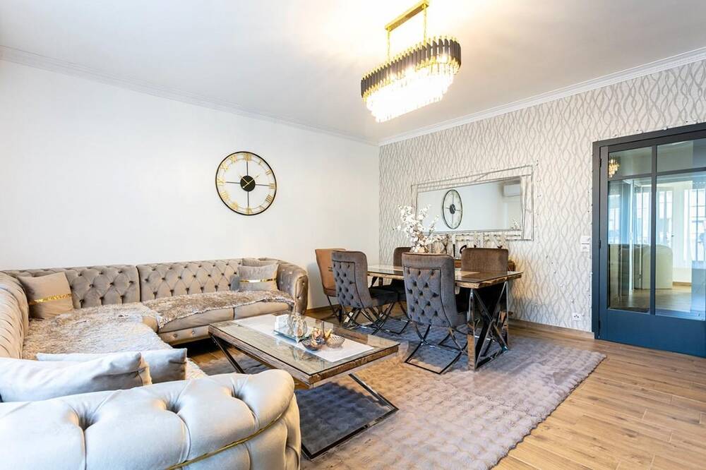 Benedenverdieping te koop in Deurne 2100 240000.00€ 2 slaapkamers 95.00m² - Zoekertje 400034