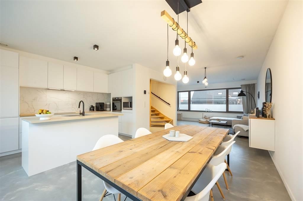 Huis te koop in Ekeren 2180 419000.00€ 2 slaapkamers 195.00m² - Zoekertje 399311