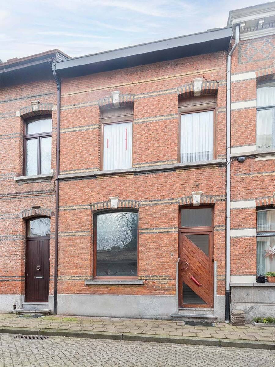 Huis te koop in Hoboken 2660 295000.00€ 4 slaapkamers 184.00m² - Zoekertje 403136