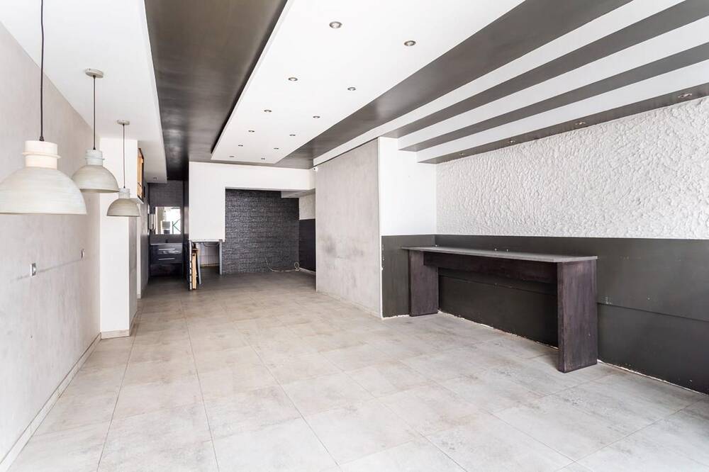 Handelszaak te  koop in Antwerpen 2060 125000.00€  slaapkamers m² - Zoekertje 405648