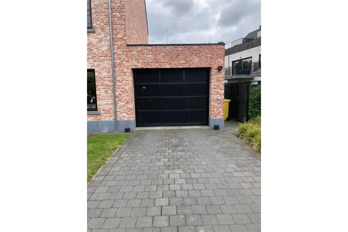 Parking te  huur in Lille 2275 0.00€  slaapkamers m² - Zoekertje 406507