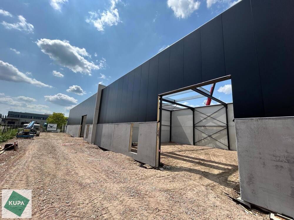 Handelszaak te  huur in Kontich 2550 1473.00€  slaapkamers 208.00m² - Zoekertje 413237