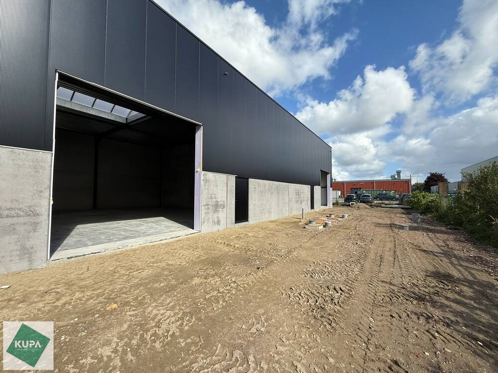 Handelszaak te huur in Kontich 2550 1473.00€ slaapkamers 208.00m² - Zoekertje 413237