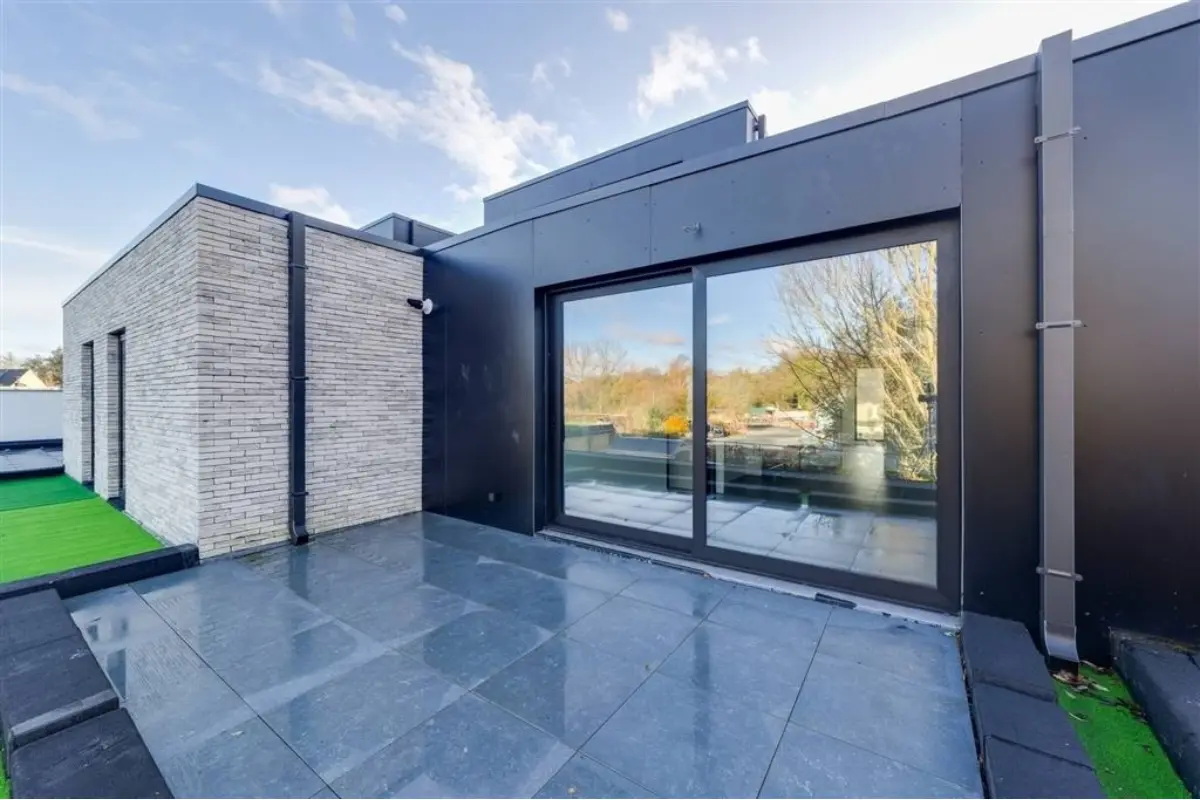 Appartement te  koop in Hemiksem 2620 274000.00€ 2 slaapkamers 87.00m² - Zoekertje 453959