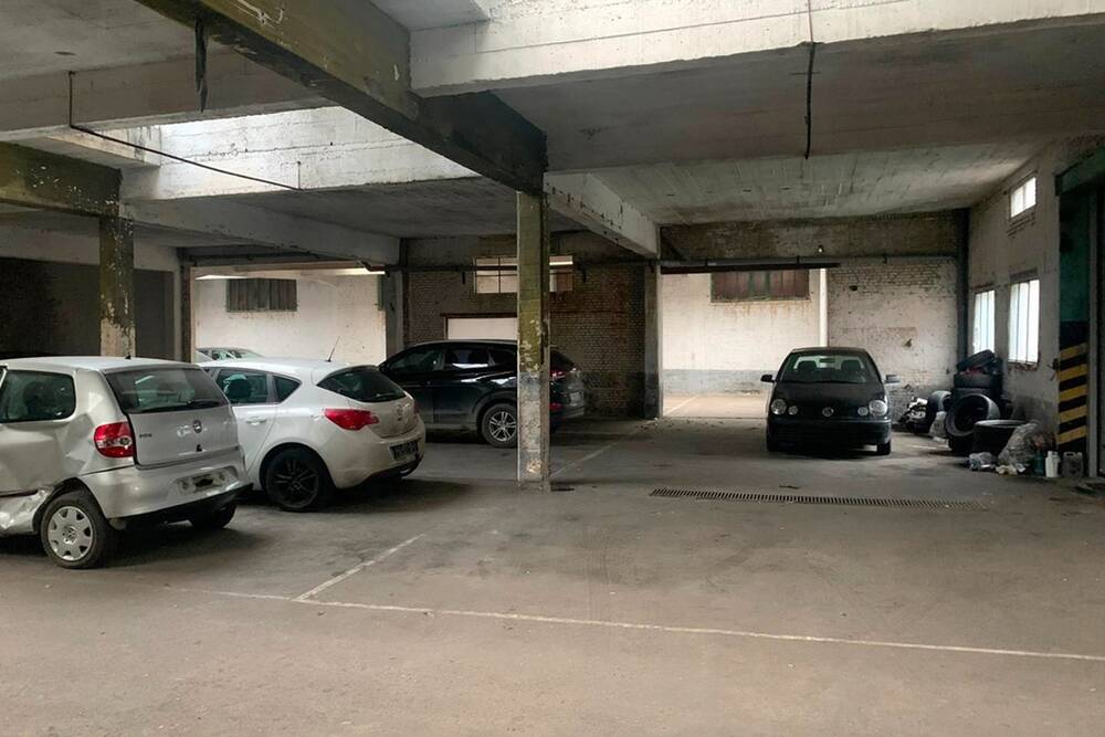 Parking & garage te koop in Deurne 2100 19900.00€ slaapkamers m² - Zoekertje 418562