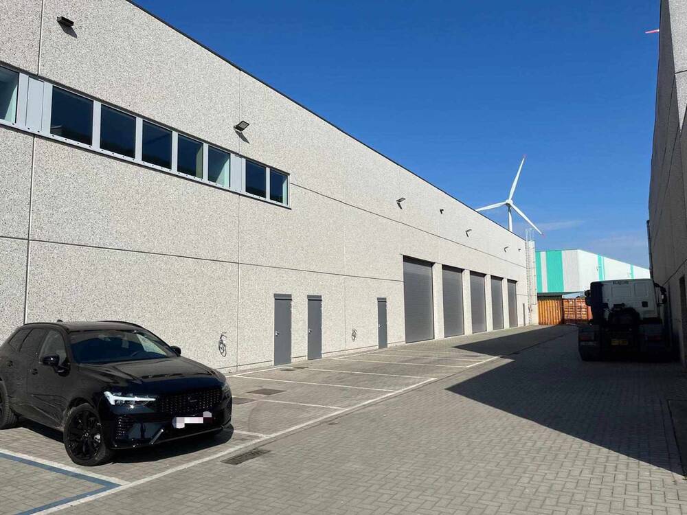 Handelszaak te huur in Antwerpen 2030 13730.00€ slaapkamers 1560.00m² - Zoekertje 424388