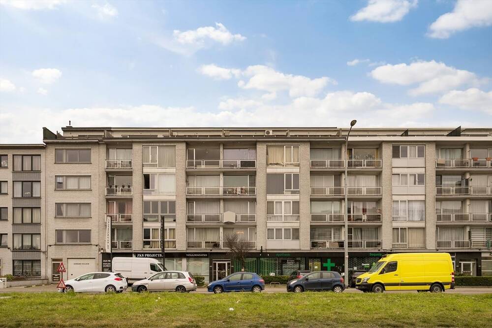 Penthouse te  koop in Deurne 2100 179000.00€ 2 slaapkamers 60.00m² - Zoekertje 425868