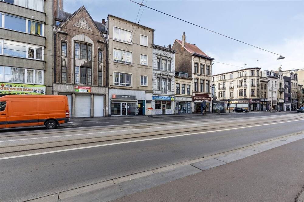 Handelszaak te in Borgerhout 2140 345000.00€ 2 slaapkamers 138.00m² - Zoekertje 429953