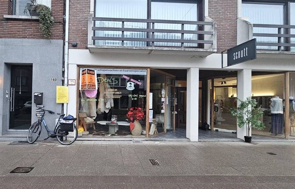 Handelszaak te huur in Brasschaat 2930 990.00€ slaapkamers 80.00m² - Zoekertje 430342