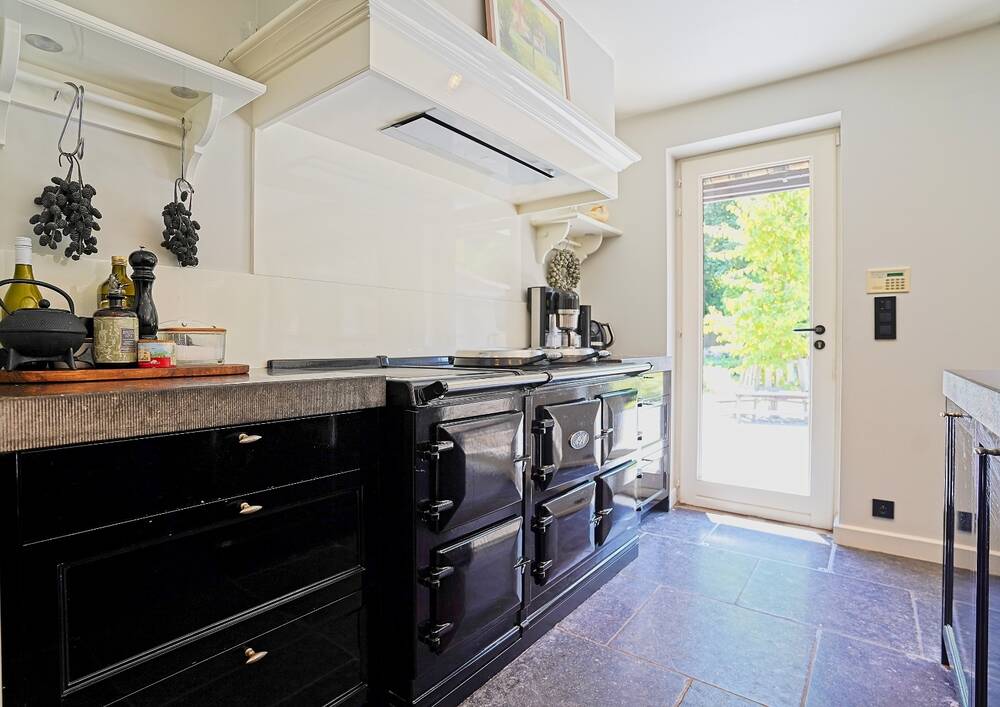 Huis te koop in Kontich 2550 995000.00€ 5 slaapkamers 270.00m² - Zoekertje 432428