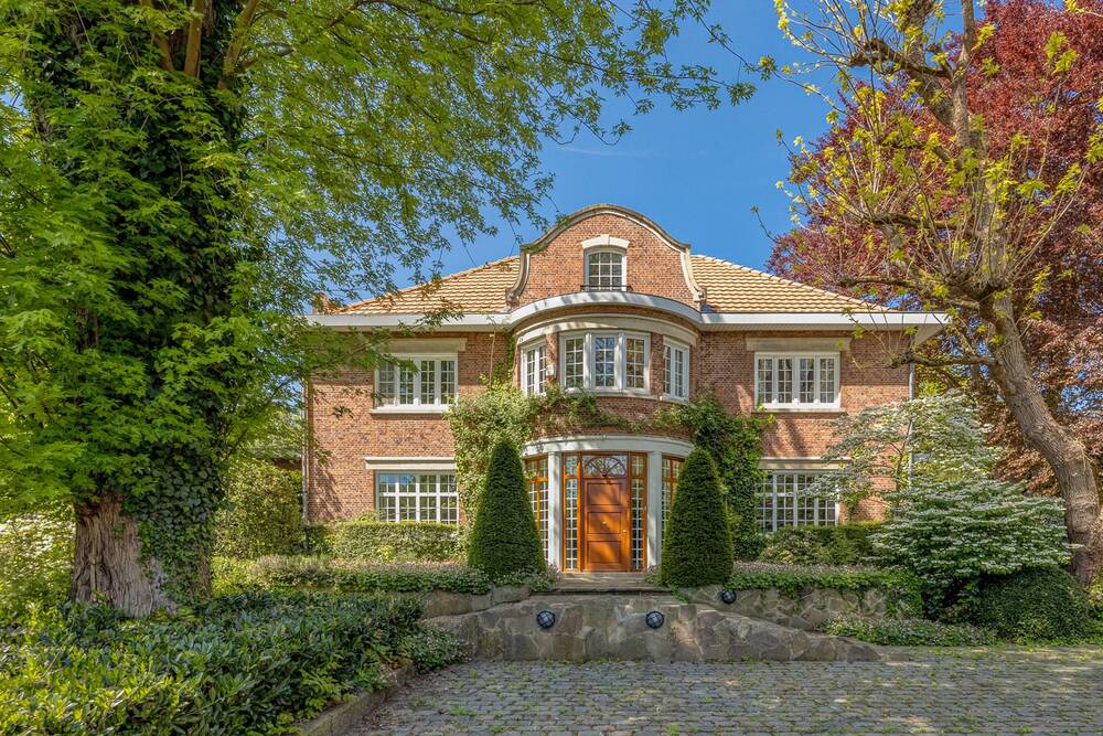 Villa te  koop in Brasschaat 2930 1495000.00€ 5 slaapkamers 400.00m² - Zoekertje 434018
