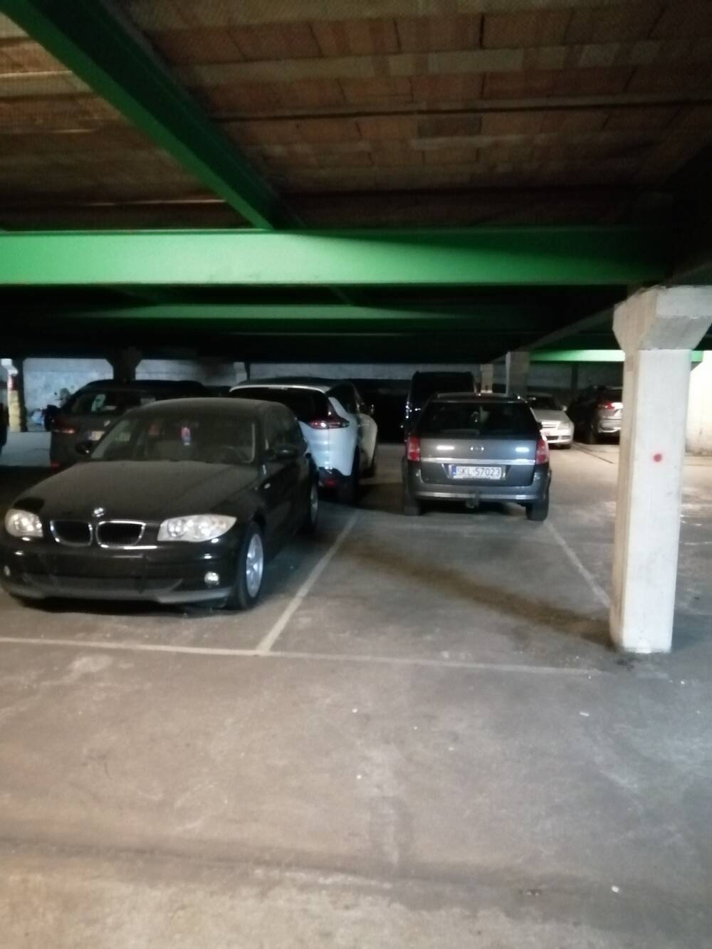 Parking & garage te  koop in Merksem 2170 3432.00€  slaapkamers m² - Zoekertje 438619