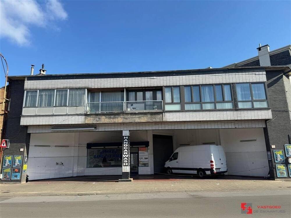 Handelszaak te  huur in Hoboken 2660 1550.00€  slaapkamers m² - Zoekertje 438617