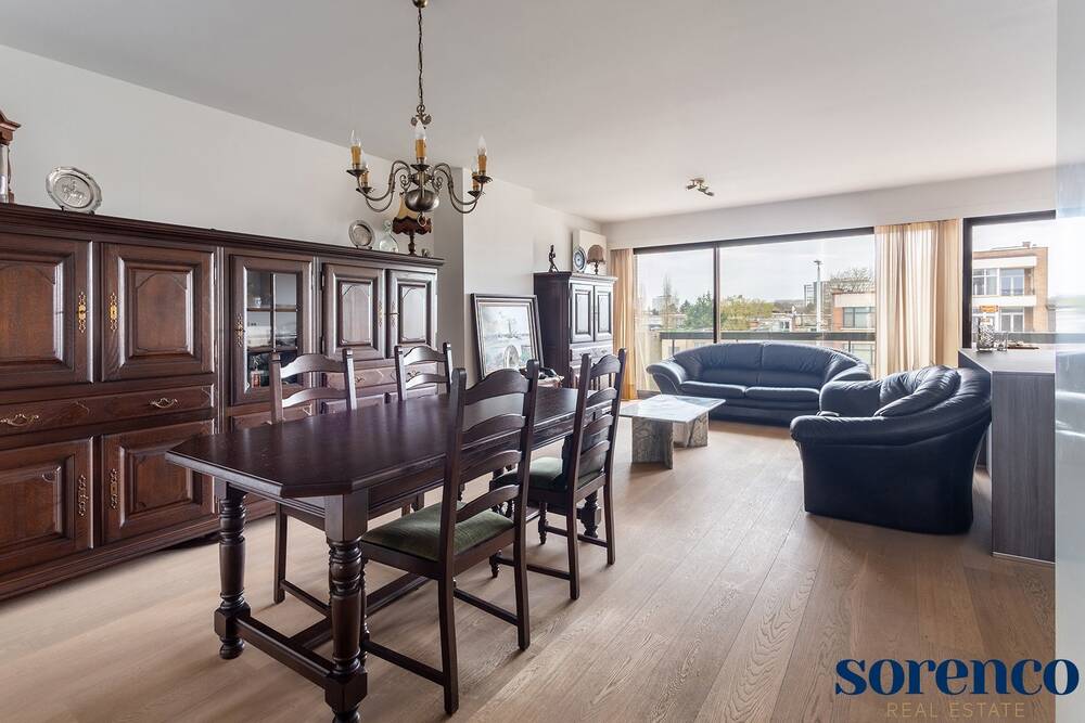 Appartement te koop in Berchem 2600 325000.00€ 2 slaapkamers 92.00m² - Zoekertje 440560