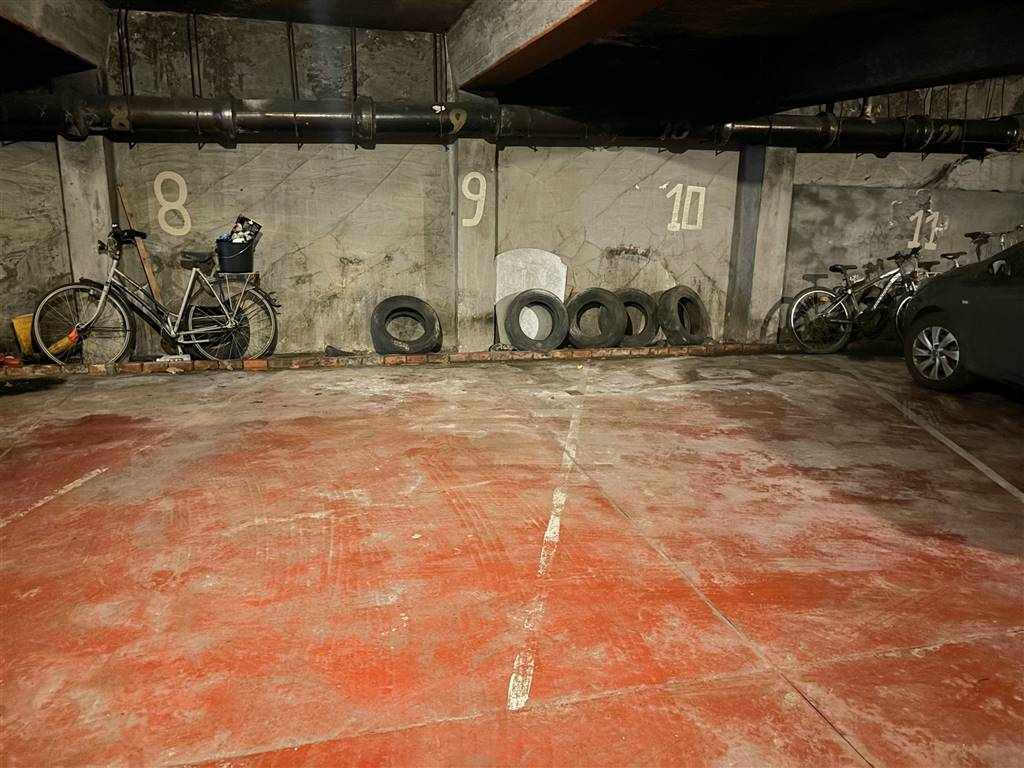 Parking & garage te huur in Turnhout 2300 75.00€ slaapkamers m² - Zoekertje 441646