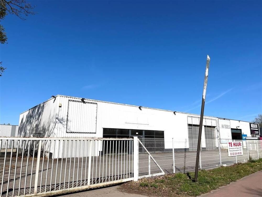 Handelszaak te huur in Kapellen 2950 4650.00€ slaapkamers 550.00m² - Zoekertje 442689