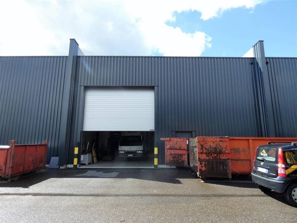 Handelszaak te huur in Grobbendonk 2280 1600.00€ slaapkamers 288.00m² - Zoekertje 443401