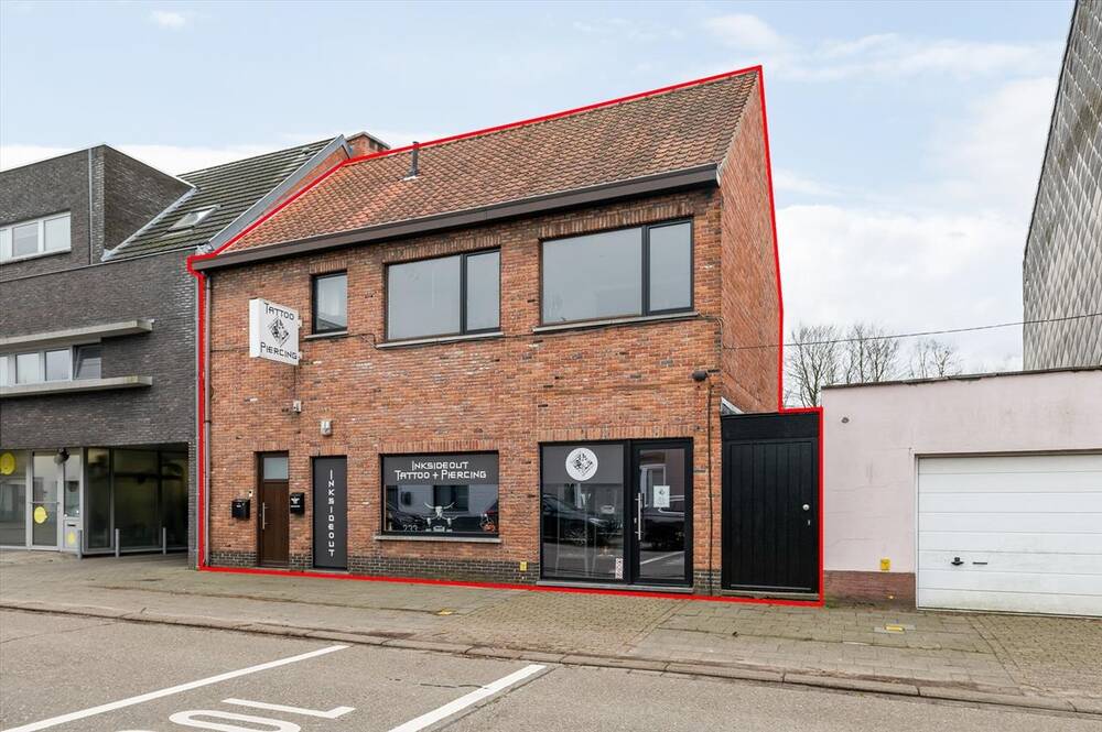 Appartementsgebouw te  koop in Brasschaat 2930 435000.00€ 2 slaapkamers 232.00m² - Zoekertje 442349