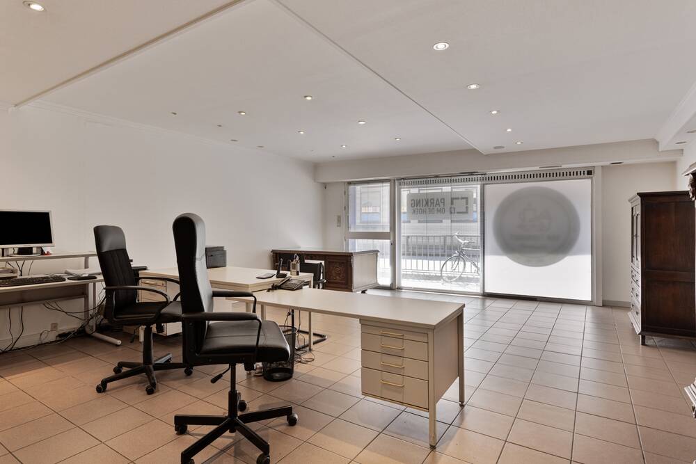 Handelszaak te koop in Deurne 2100 144500.00€ slaapkamers 110.00m² - Zoekertje 445742