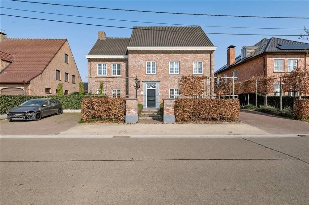 Huis te koop in Ravels 2380 695000.00€ 4 slaapkamers 436.00m² - Zoekertje 448133