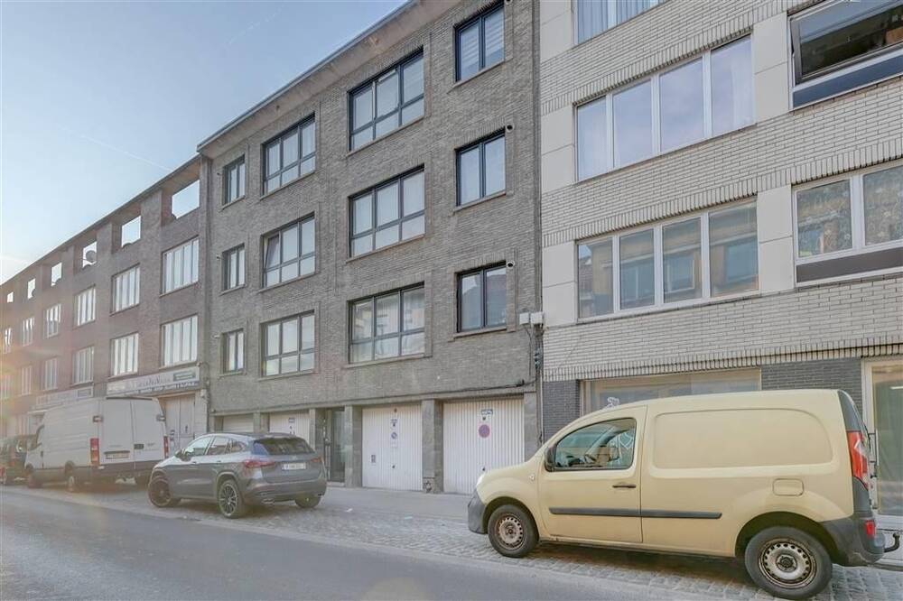Handelszaak te  huur in Borgerhout 2140 1500.00€  slaapkamers 354.00m² - Zoekertje 448195