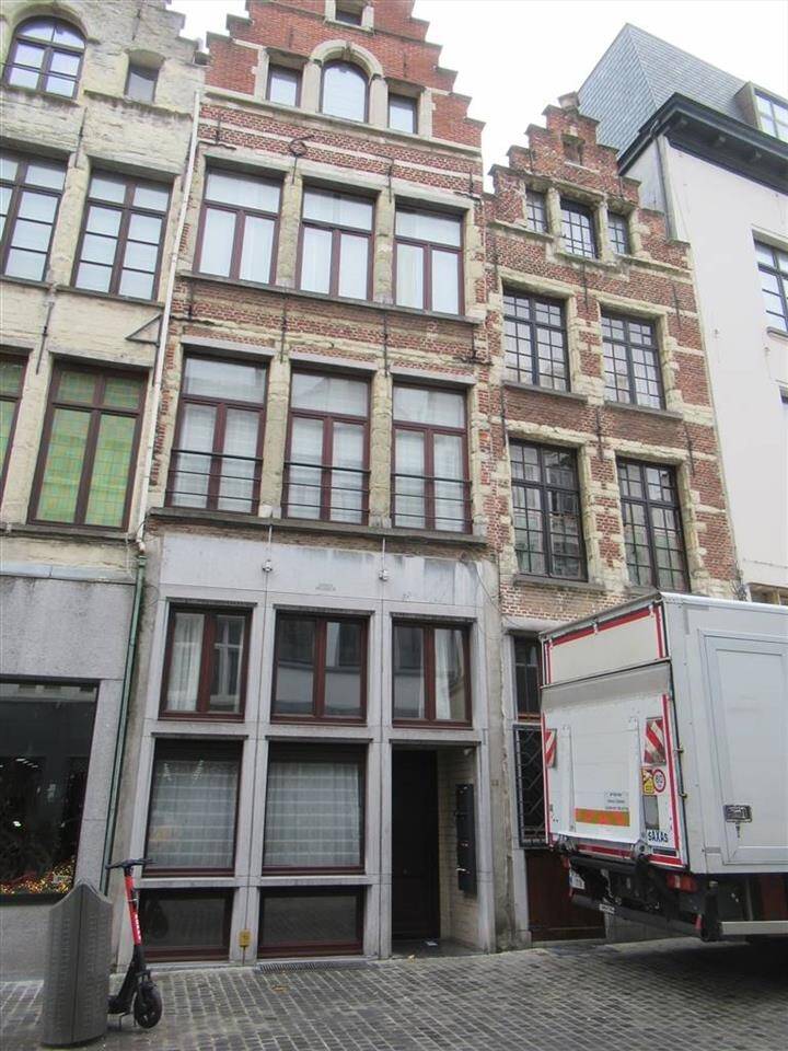 Handelszaak te huur in Antwerpen 2000 850.00€ slaapkamers m² - Zoekertje 451734