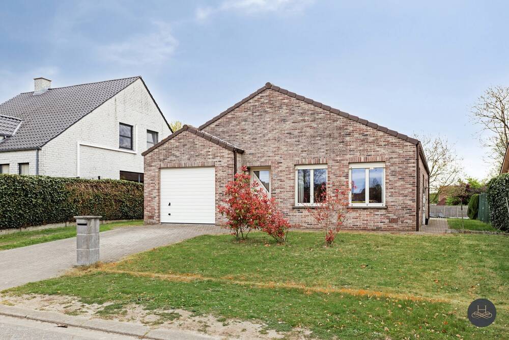 Huis te koop in Olen 2250 375000.00€ 2 slaapkamers 152.00m² - Zoekertje 453178