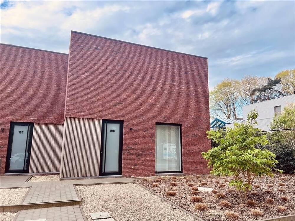 Huis te  huur in Grobbendonk 2280 1265.00€ 3 slaapkamers m² - Zoekertje 453489