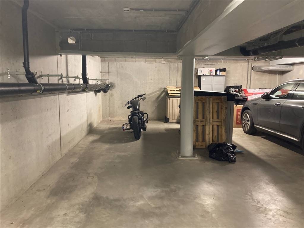 Parking & garage te  koop in Antwerpen 2018 23000.00€  slaapkamers m² - Zoekertje 454485
