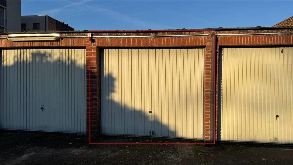 Parking & garage te  koop in Turnhout 2300 30000.00€  slaapkamers m² - Zoekertje 455635