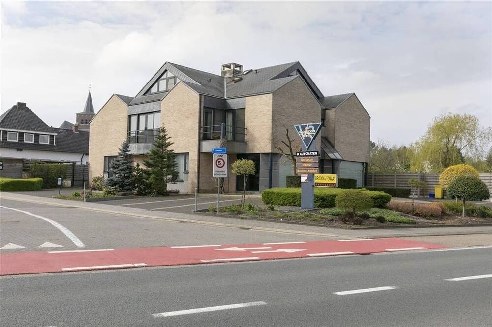 Appartementsgebouw te  koop in Meerhout 2450 875000.00€ 4 slaapkamers m² - Zoekertje 454271