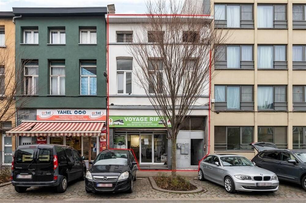 Huis te koop in Borgerhout 2140 399000.00€ 4 slaapkamers 262.00m² - Zoekertje 455050