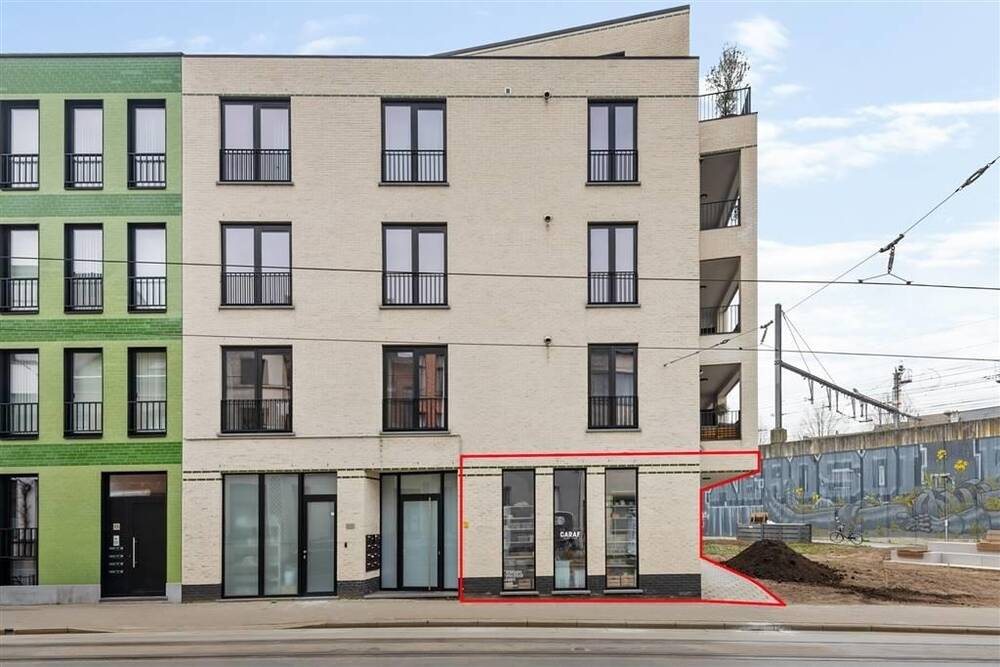 Handelszaak te koop in Berchem 2600 532000.00€ slaapkamers 185.00m² - Zoekertje 454021