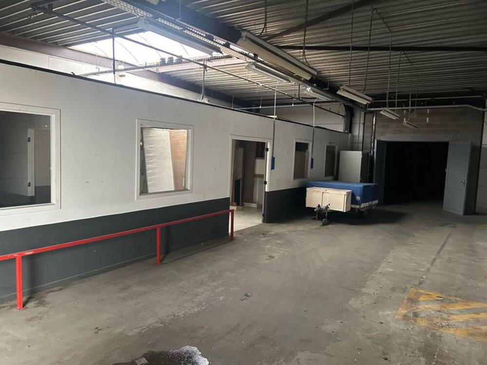 Handelszaak te huur in Heist-op-den-Berg 2220 1950.00€ slaapkamers 600.00m² - Zoekertje 456370