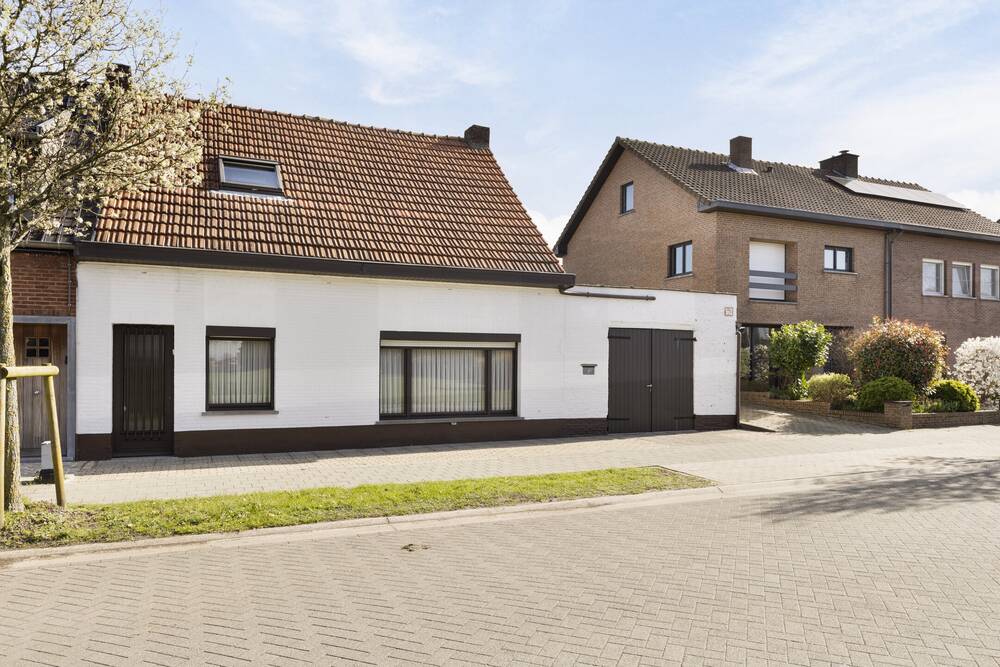 Huis te koop in Oud-Turnhout 2360 295000.00€ 3 slaapkamers 200.00m² - Zoekertje 455969